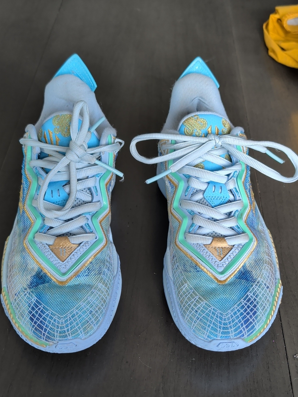 Anta Kai 2 Men's Basketball Shoes with Gold Accents